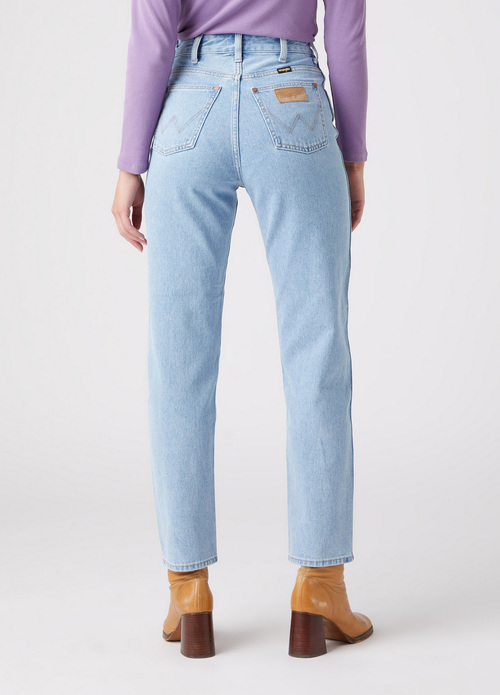 Wrangler Mom Jeans Hold Me - W24696P17