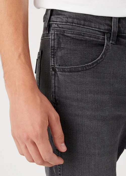 Wrangler Larston Blackout