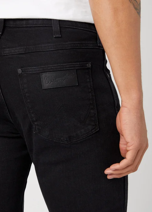 Wrangler Larston Atmosphere