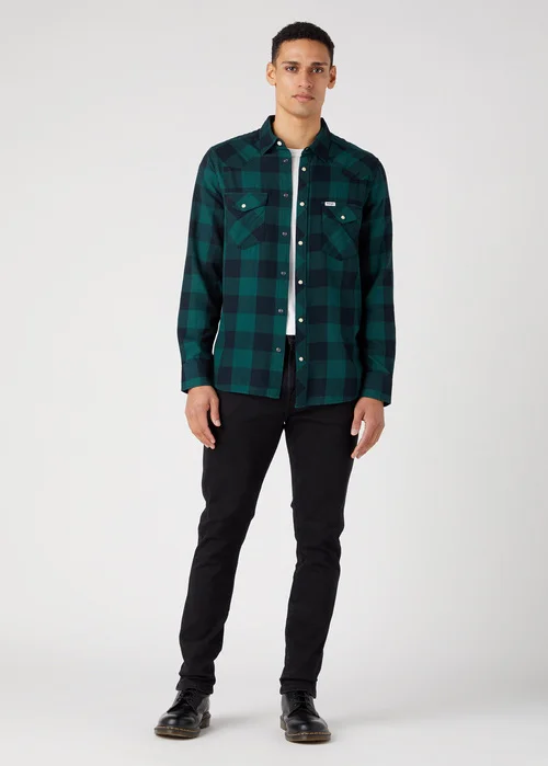 Wrangler Larston Atmosphere